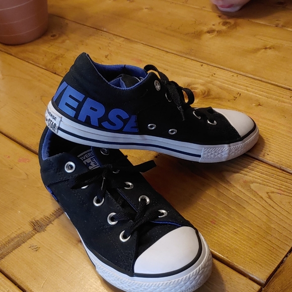 boys converse tennis shoes